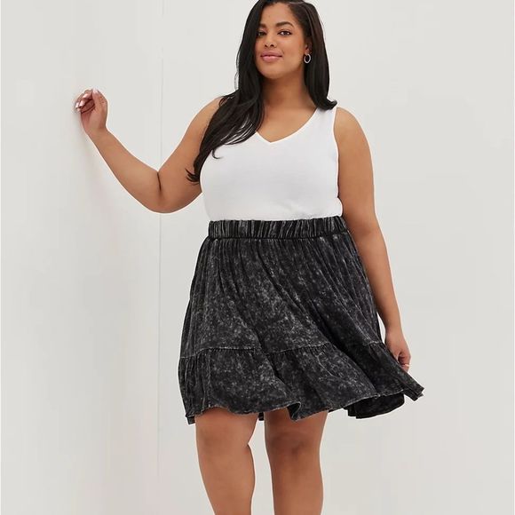 Torrid Super Soft Tiered Circle Skirt NWT Size 3X - Picture 1 of 4